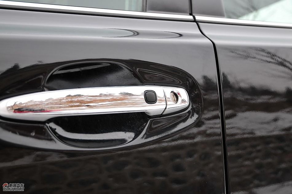 2010款新力狮2.5GT豪华版外观