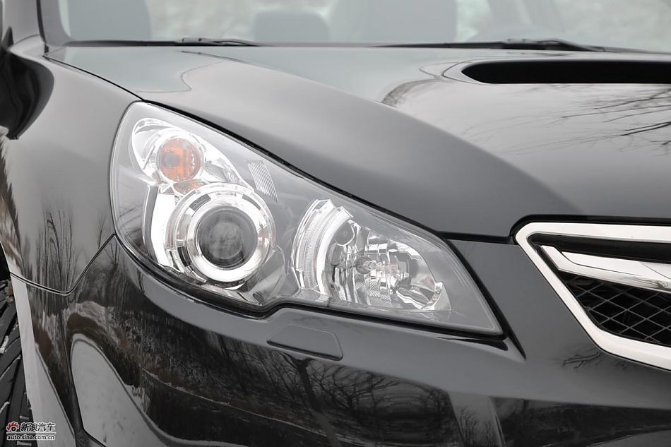 2010款新力狮2.5GT豪华版外观