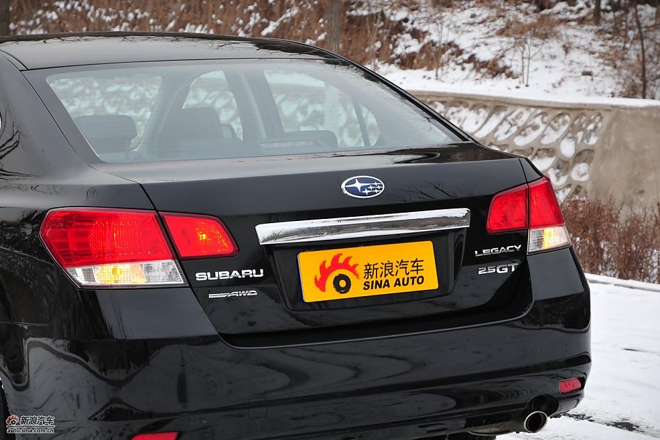 2010款新力狮2.5GT豪华版外观