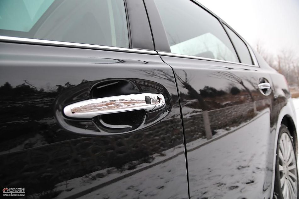 2010款新力狮2.5GT豪华版外观