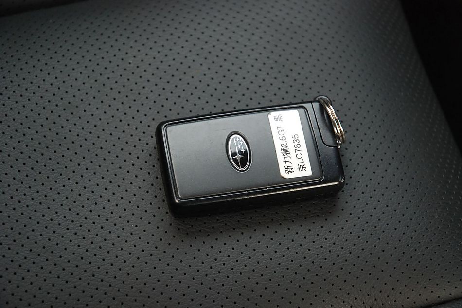 2010款新力狮2.5GT豪华版细节实拍