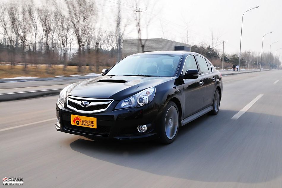 2010款新力狮2.5GT豪华版动态实拍