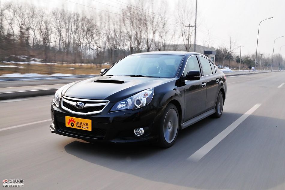 2010款新力狮2.5GT豪华版动态实拍