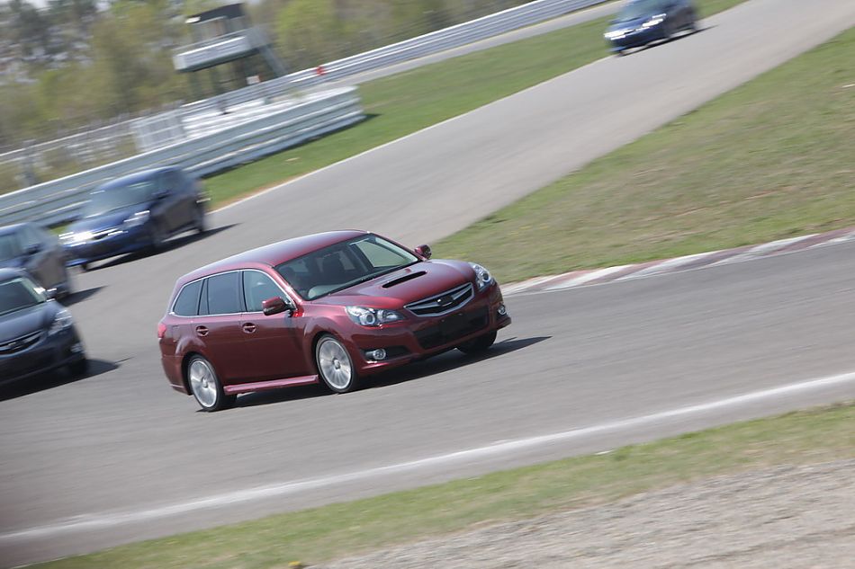 试驾斯巴鲁新力狮