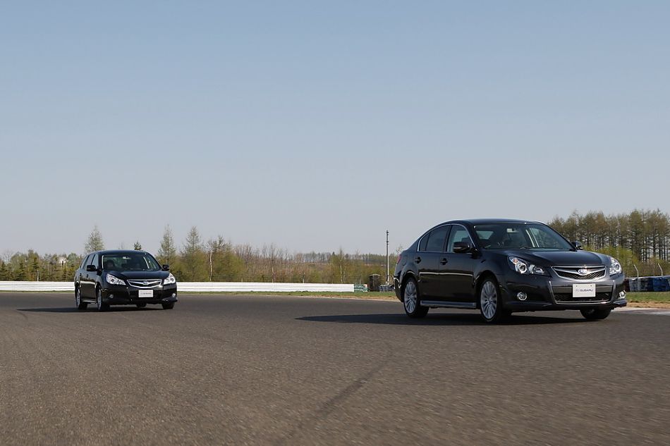 试驾斯巴鲁新力狮