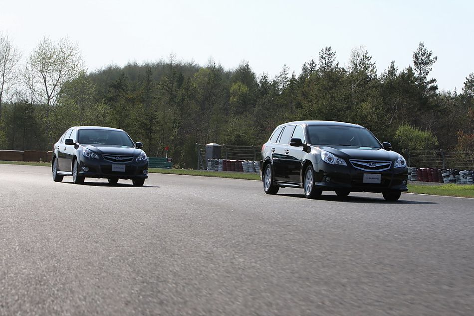 试驾斯巴鲁新力狮