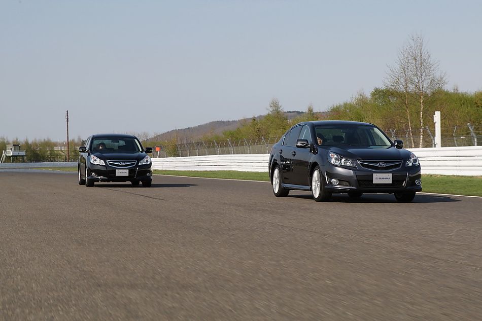 试驾斯巴鲁新力狮