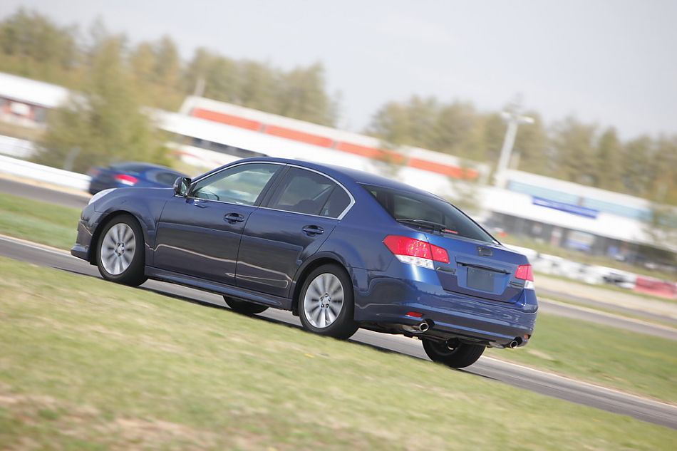 试驾斯巴鲁新力狮