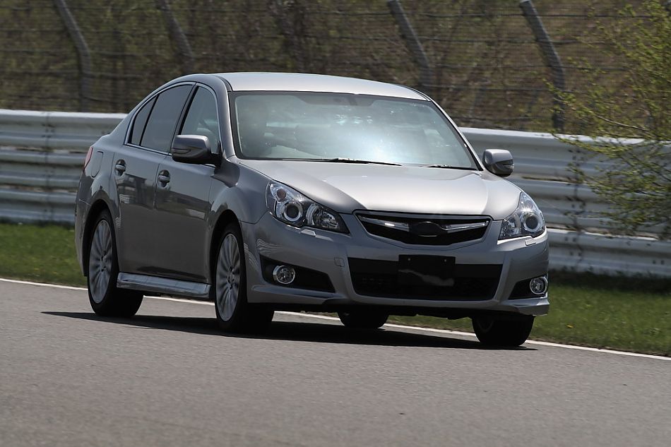 试驾斯巴鲁新力狮