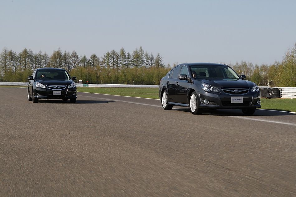 试驾斯巴鲁新力狮