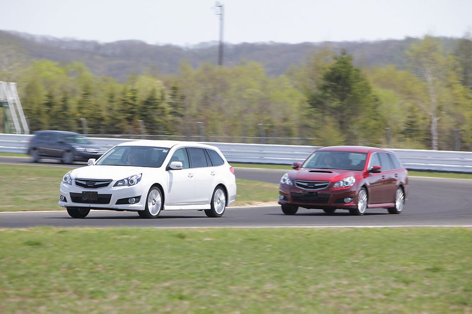 试驾斯巴鲁新力狮