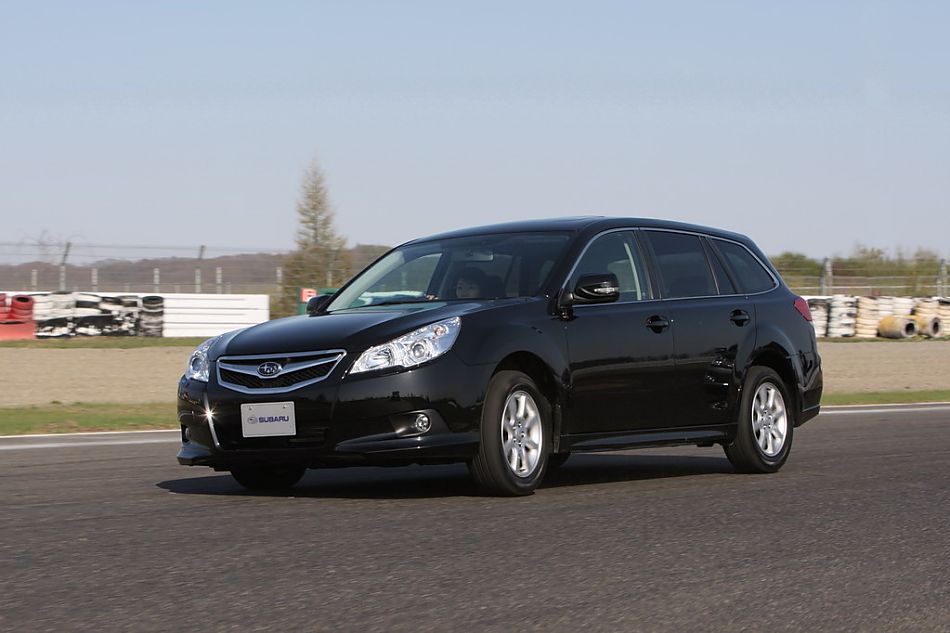 试驾斯巴鲁新力狮