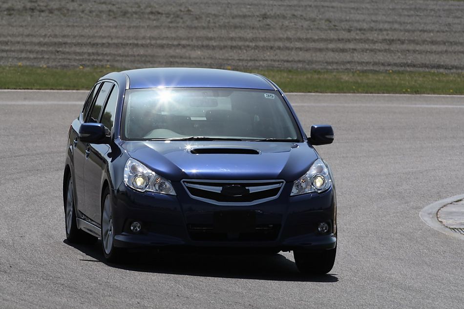 试驾斯巴鲁新力狮