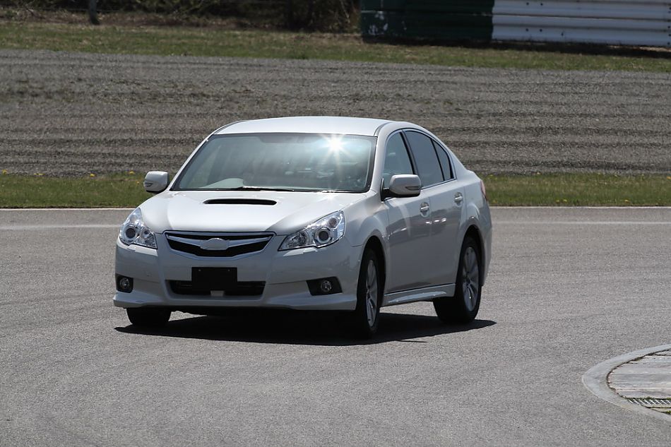 试驾斯巴鲁新力狮