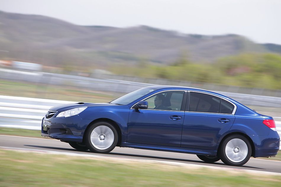 试驾斯巴鲁新力狮