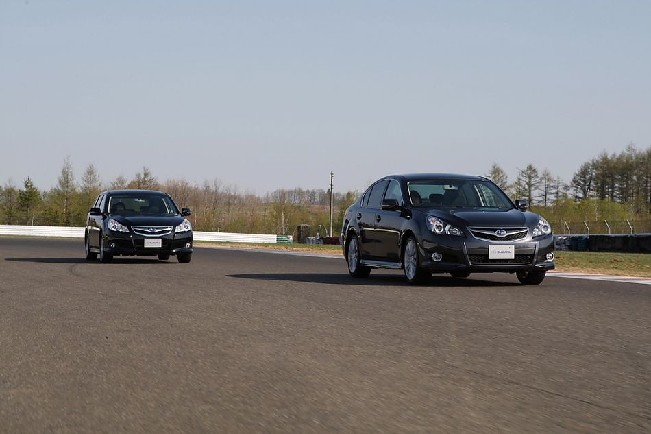 试驾斯巴鲁新力狮