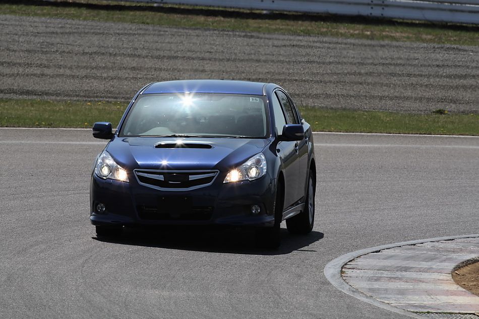 试驾斯巴鲁新力狮