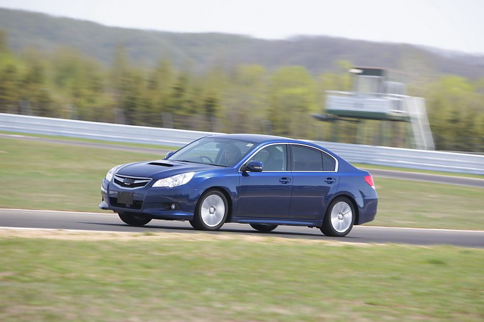 试驾斯巴鲁新力狮