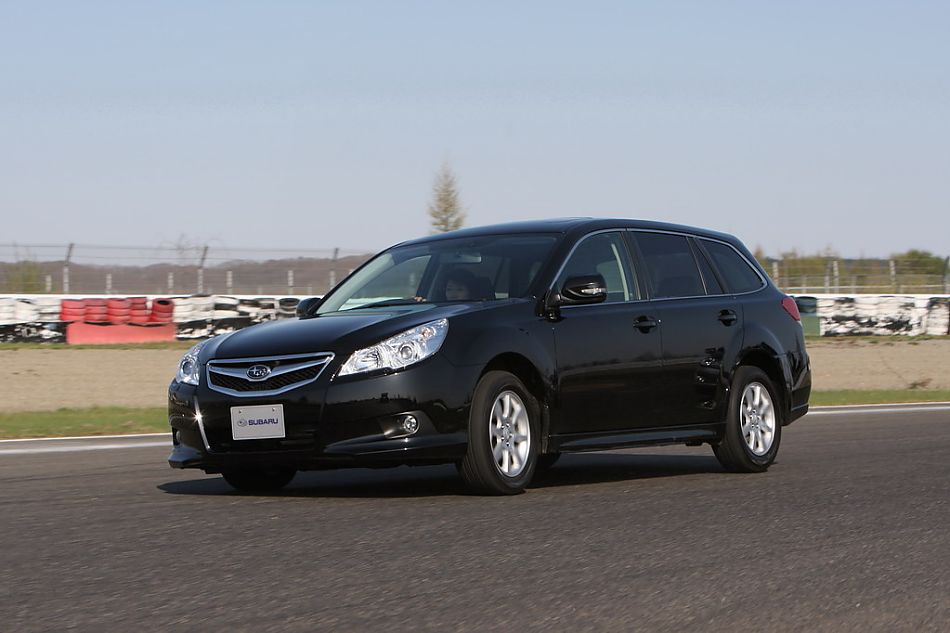 试驾斯巴鲁新力狮