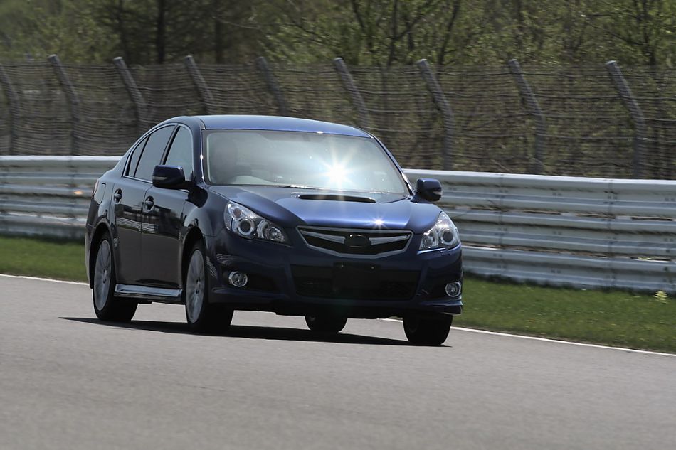 试驾斯巴鲁新力狮