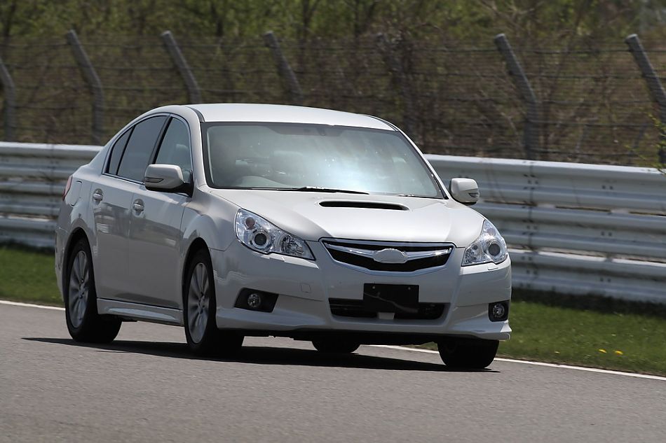 试驾斯巴鲁新力狮