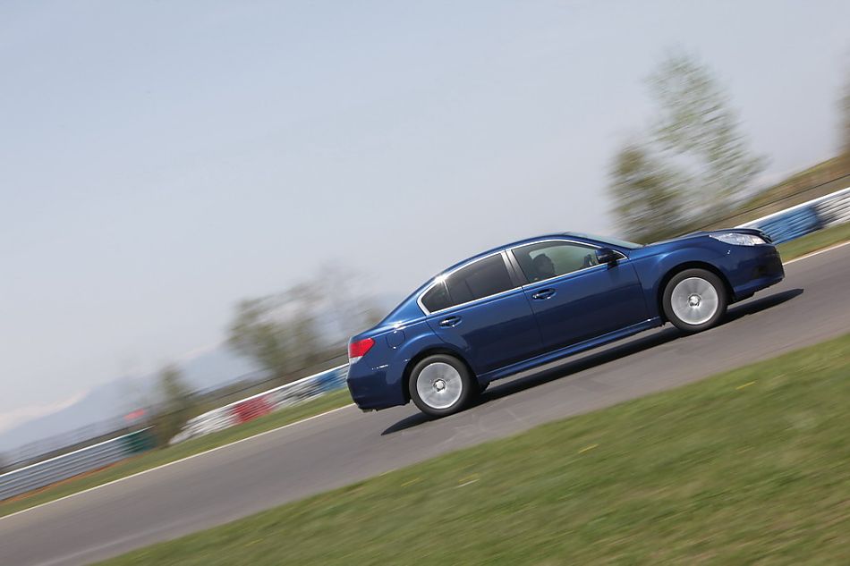 试驾斯巴鲁新力狮