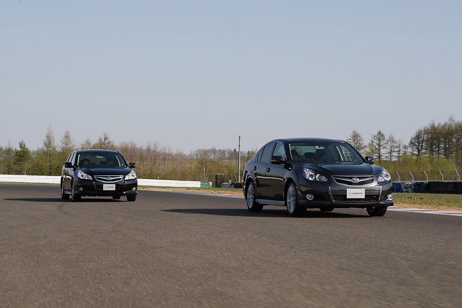 试驾斯巴鲁新力狮