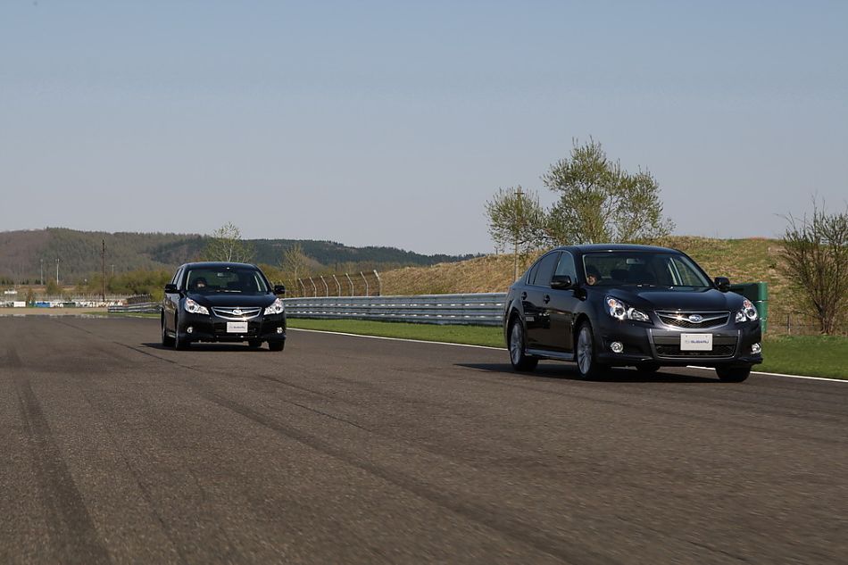 试驾斯巴鲁新力狮