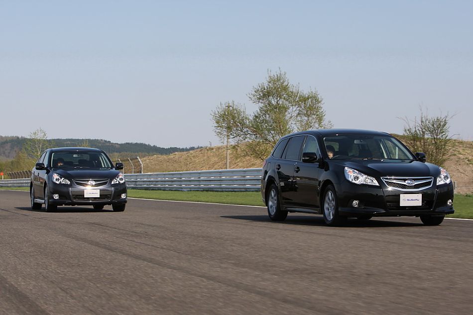 试驾斯巴鲁新力狮