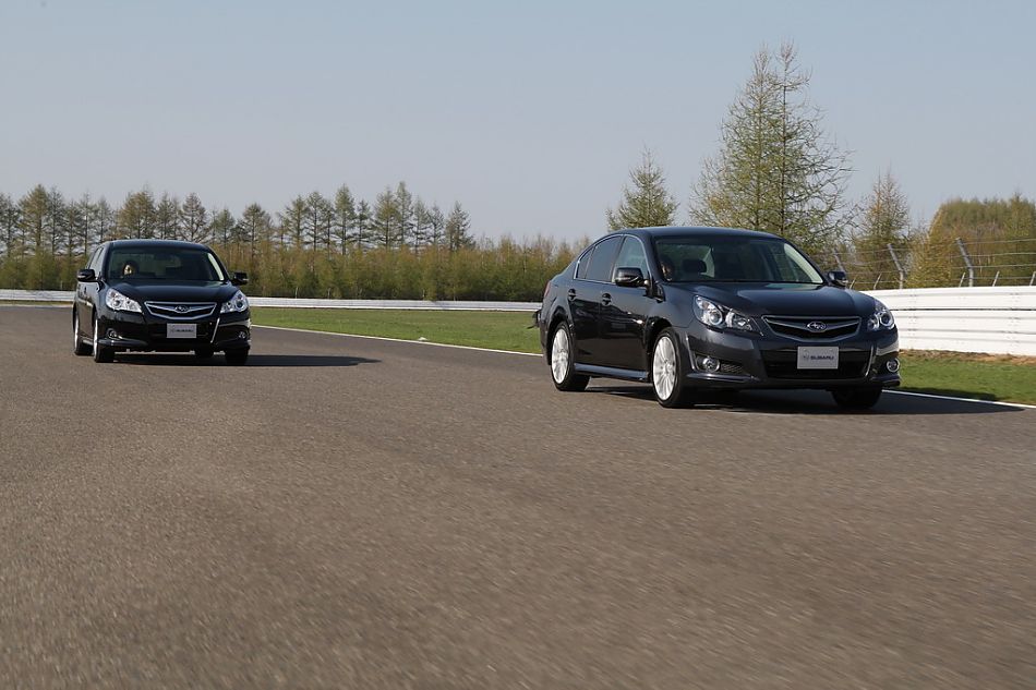 试驾斯巴鲁新力狮