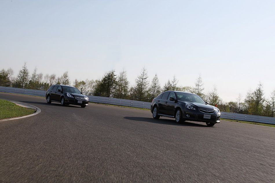 试驾斯巴鲁新力狮