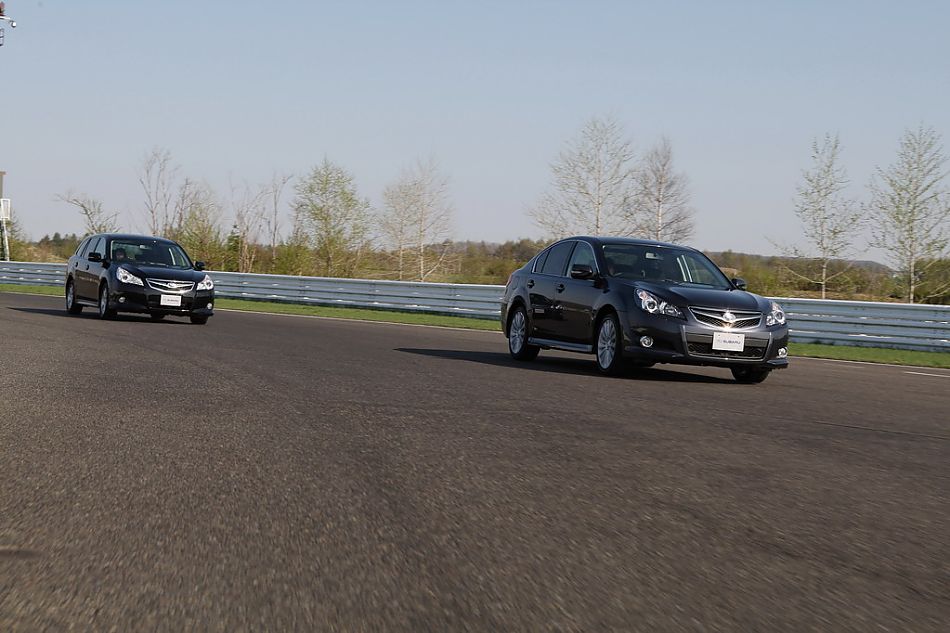 试驾斯巴鲁新力狮