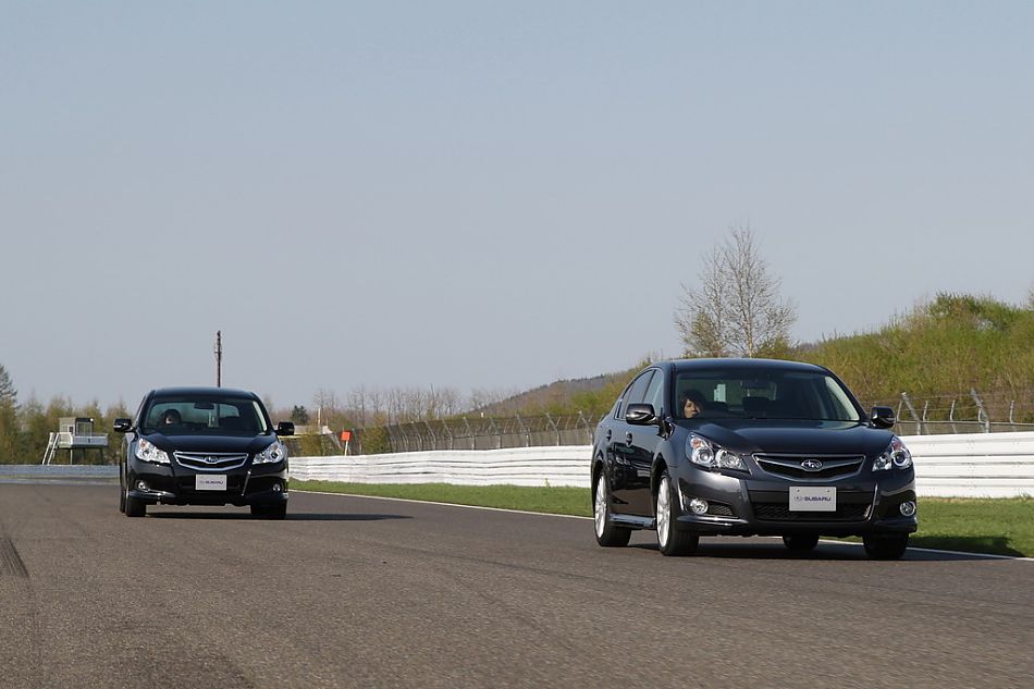 试驾斯巴鲁新力狮