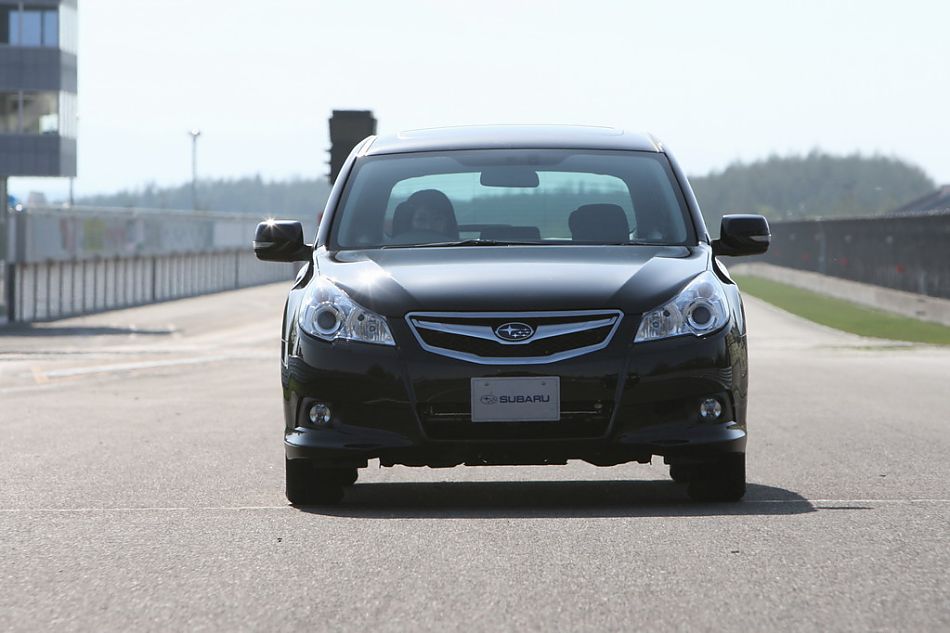 试驾斯巴鲁新力狮