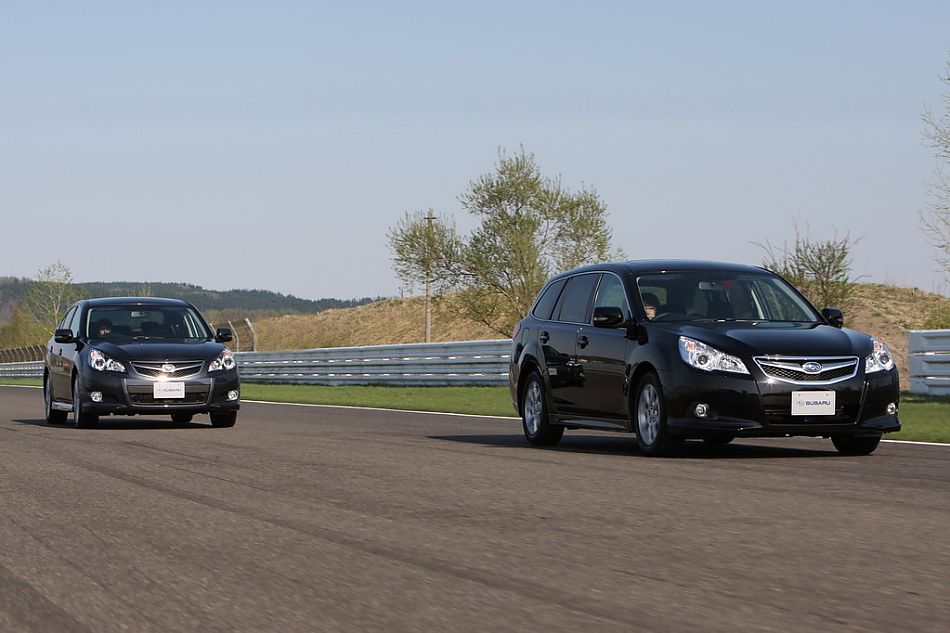 试驾斯巴鲁新力狮