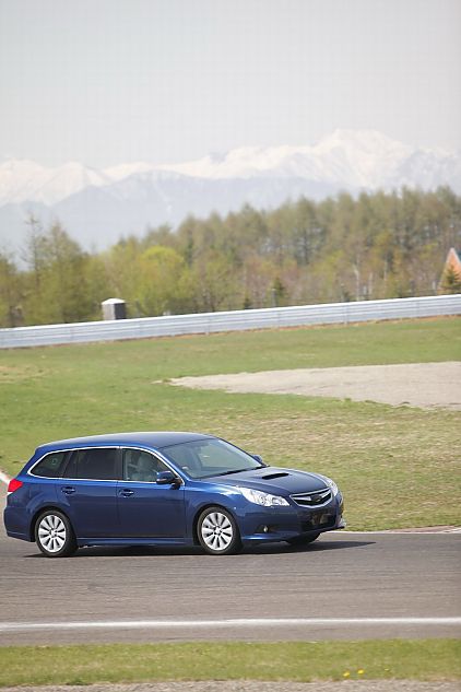 试驾斯巴鲁新力狮