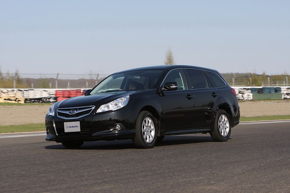 试驾斯巴鲁新力狮