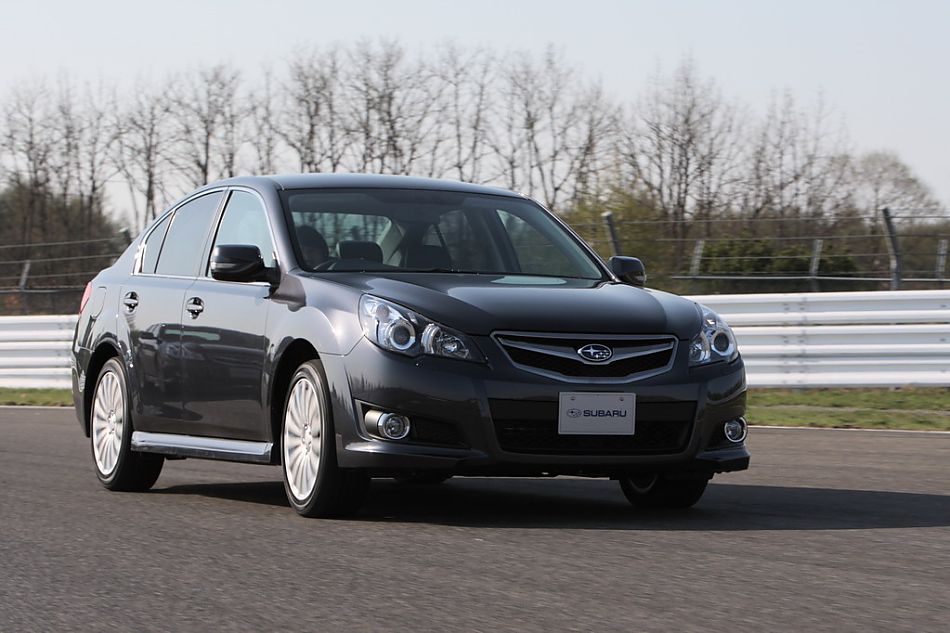 试驾斯巴鲁新力狮