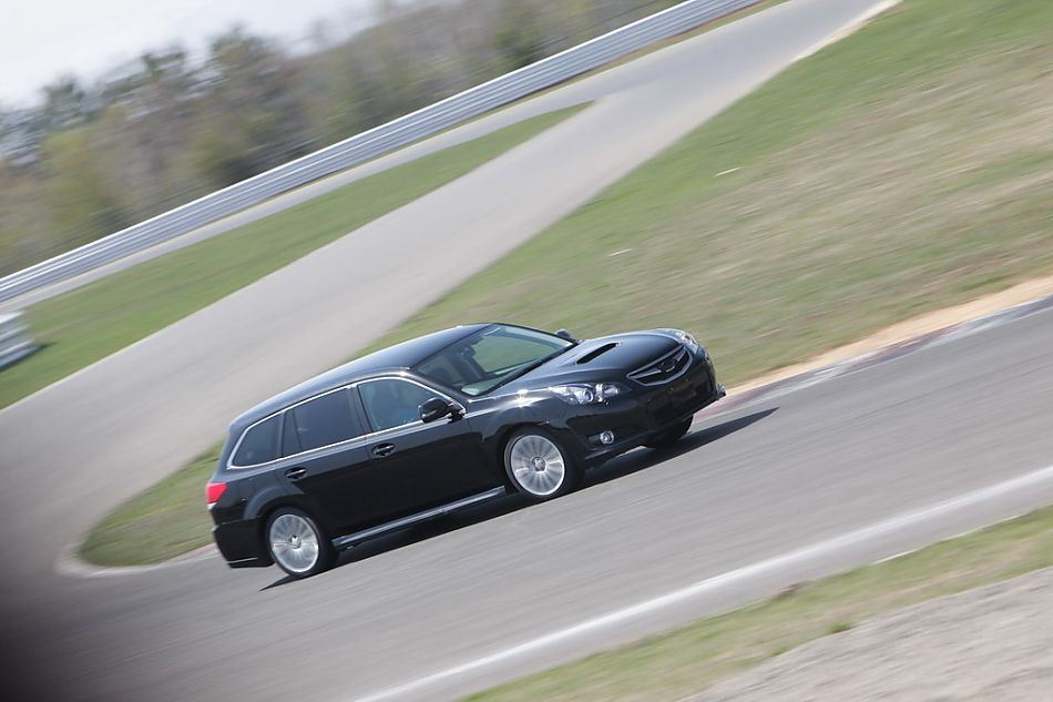 试驾斯巴鲁新力狮