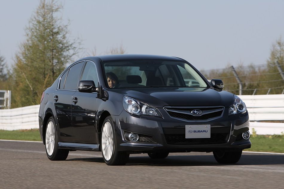 试驾斯巴鲁新力狮