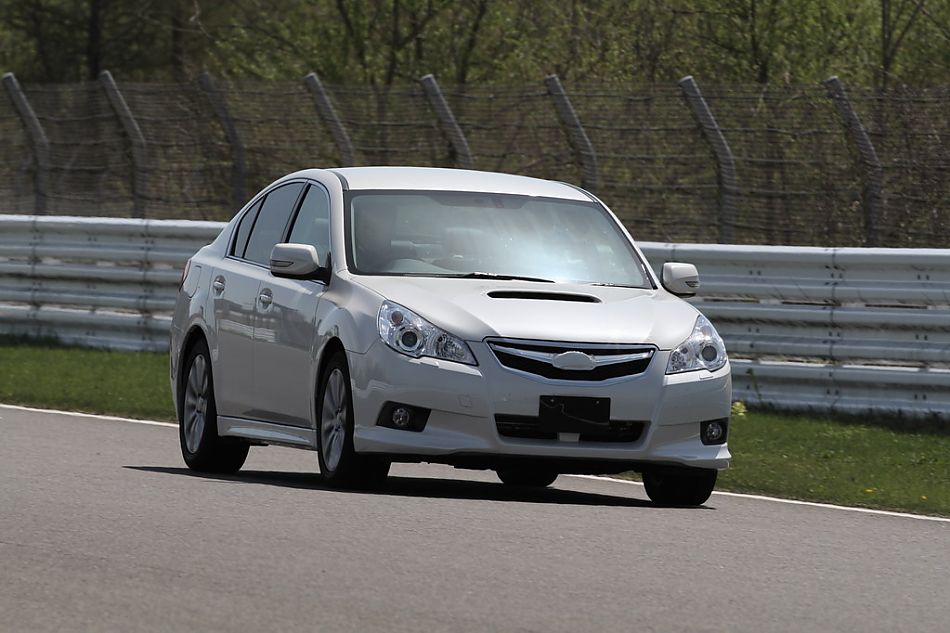 试驾斯巴鲁新力狮