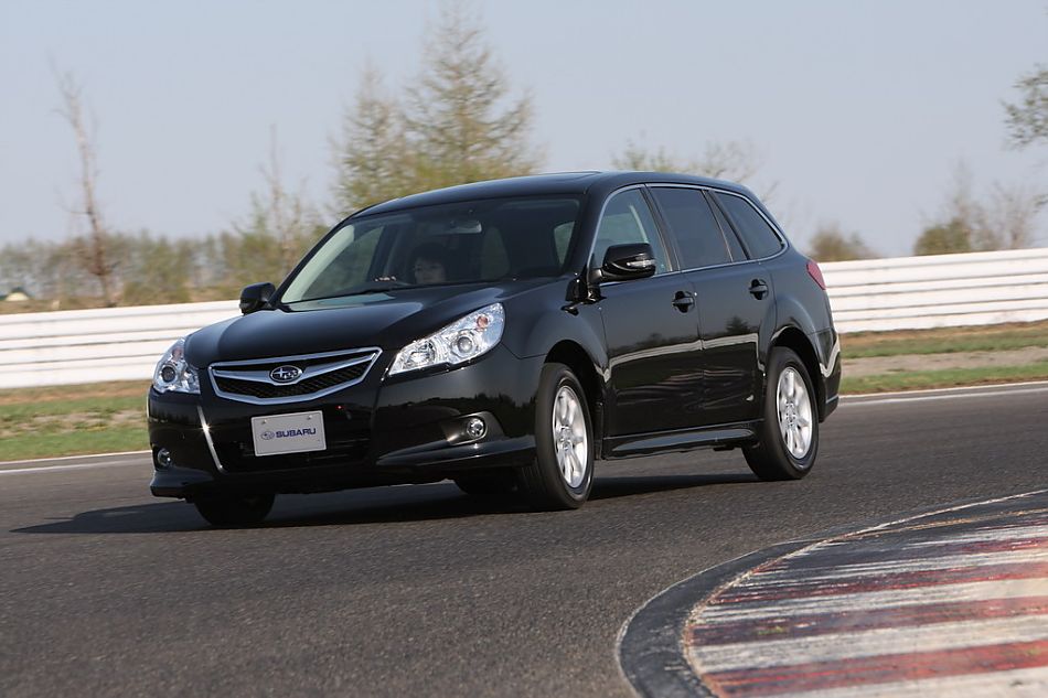 试驾斯巴鲁新力狮