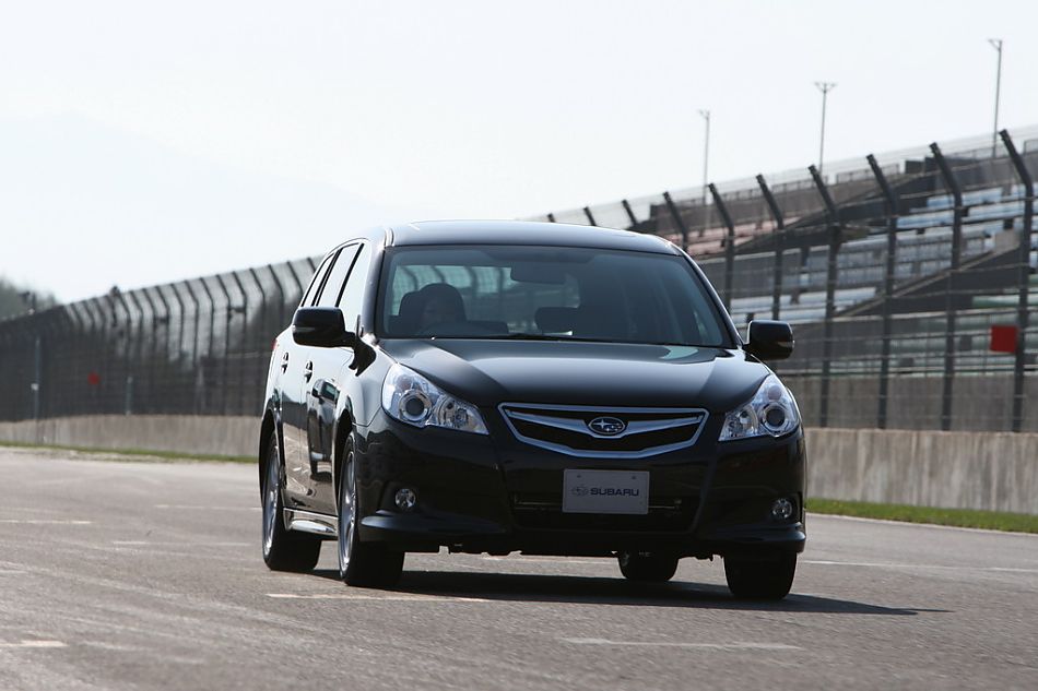 试驾斯巴鲁新力狮