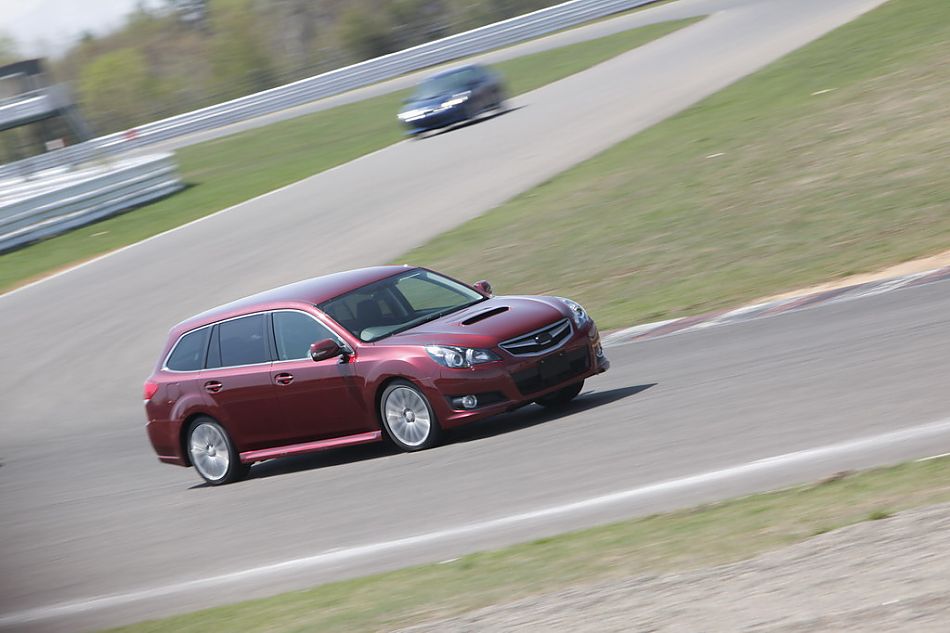 试驾斯巴鲁新力狮