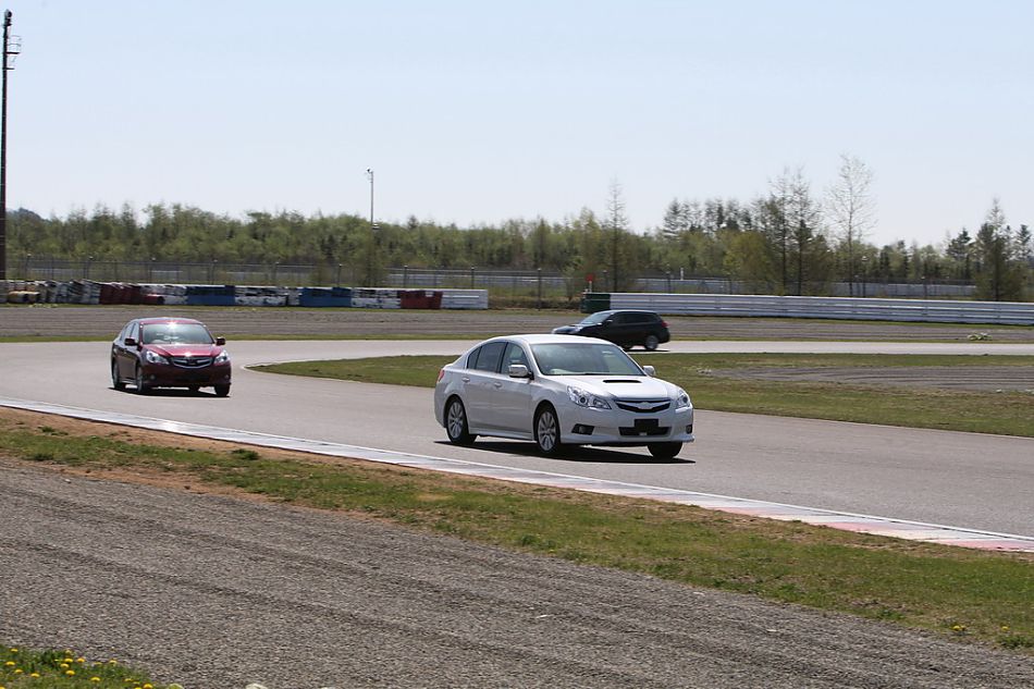 试驾斯巴鲁新力狮