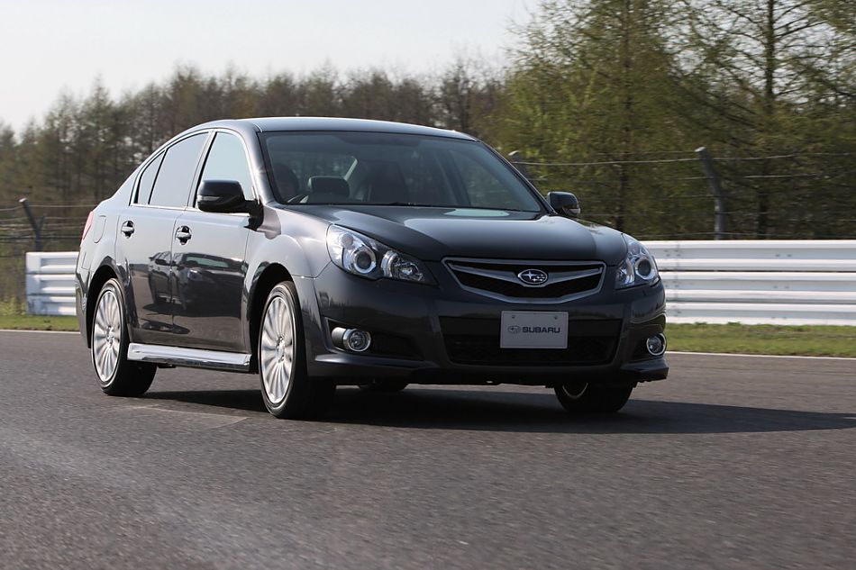 试驾斯巴鲁新力狮