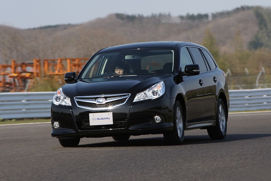 试驾斯巴鲁新力狮