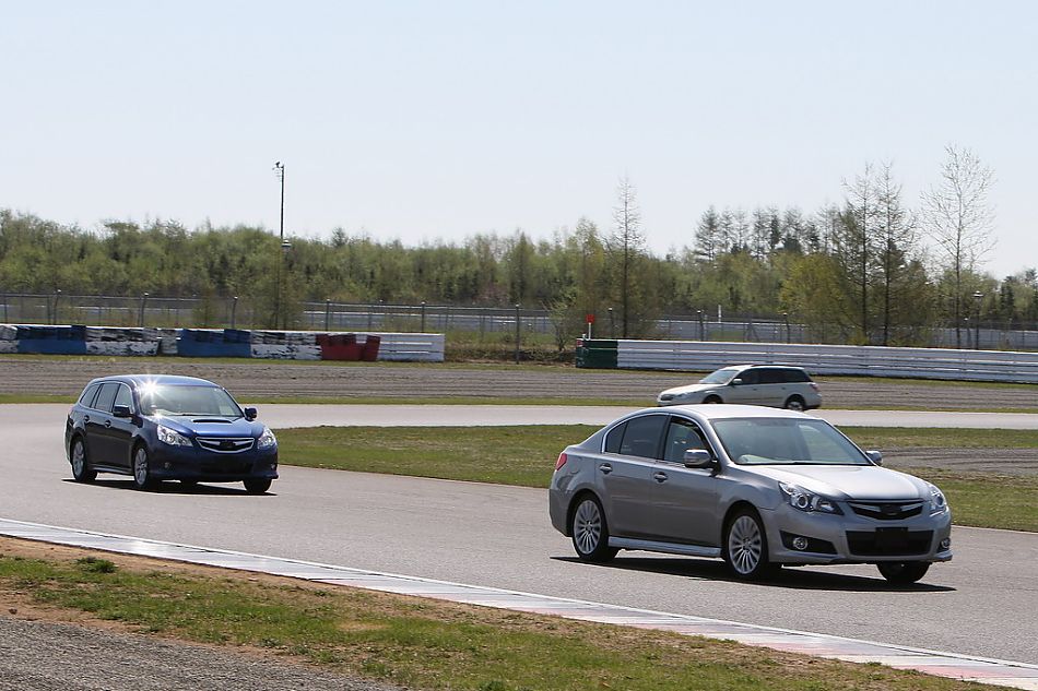 试驾斯巴鲁新力狮