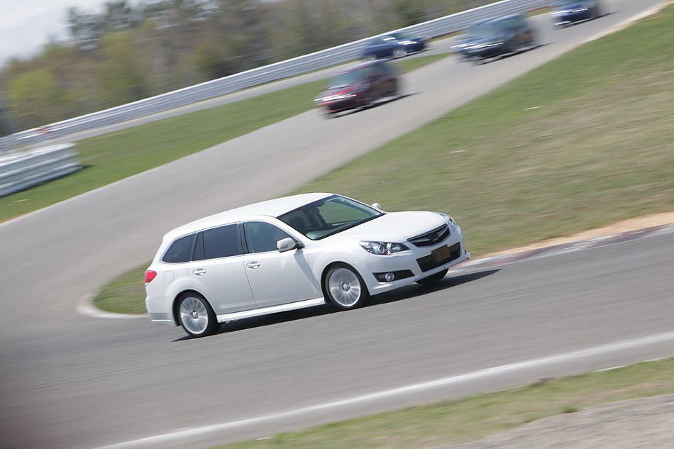 试驾斯巴鲁新力狮