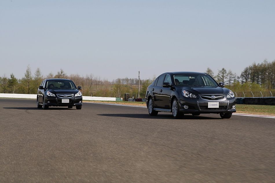 试驾斯巴鲁新力狮